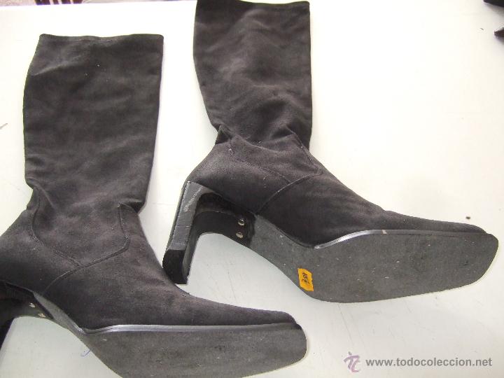 Comprar Bota Elástica negra de tacón online