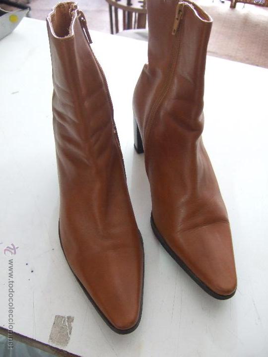 Segunda mano: BOTIN MARRON PIEL - Foto 1