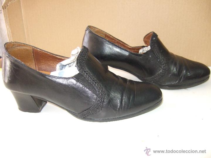 Segunda mano: ZAPATO SE&Ntilde;ORA ABOTINADO - Foto 2