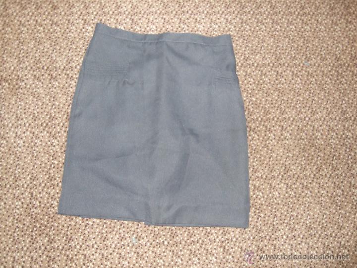 Segunda mano: FALDA GRIS - Foto 1