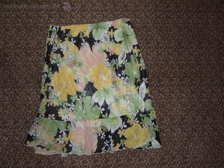 Segunda mano: FALDA FLORAL. - Foto 1
