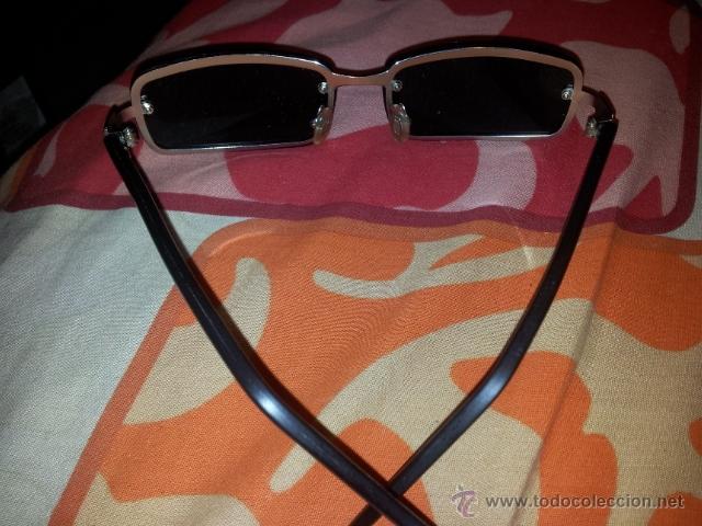 Segunda mano: GAFAS DE SOL ORIGINALES GUCCI CON MARCA EN LA PATILLA - Foto 4