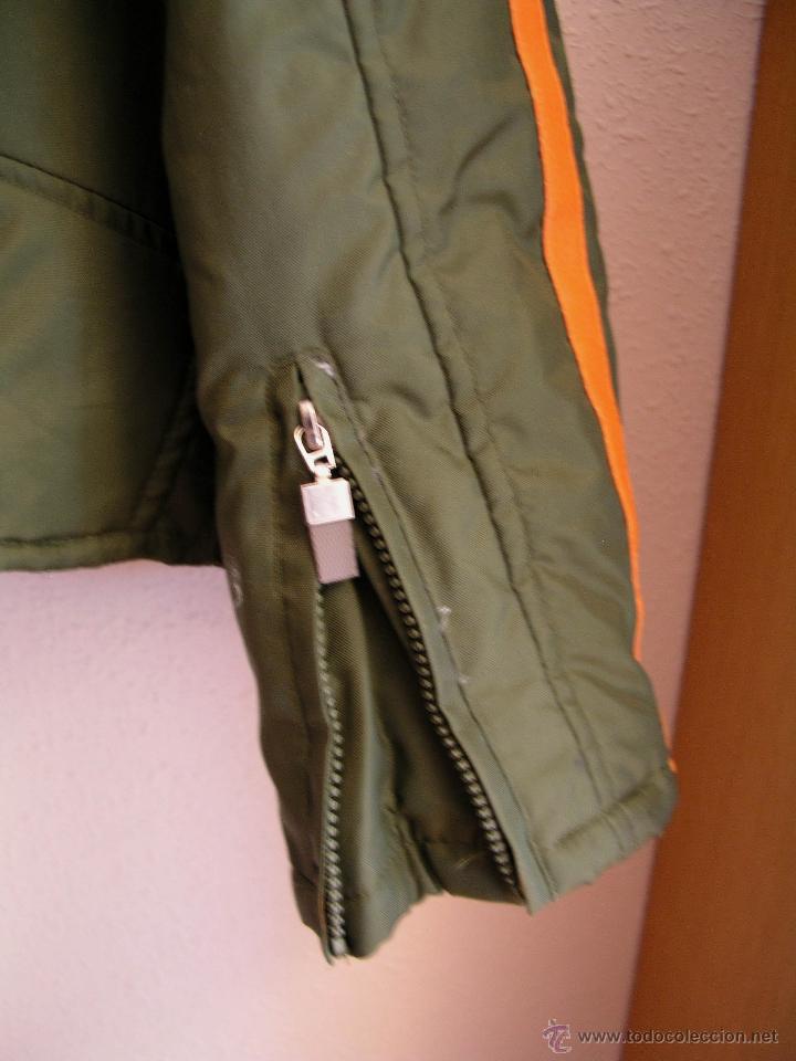 Segunda mano: CAZADORA ENTRE-TIEMPO - Foto 3