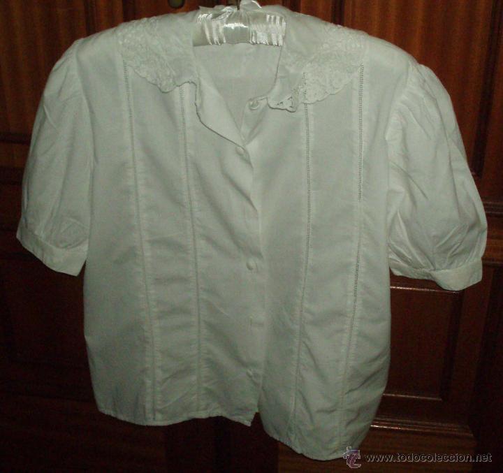 Segunda mano: blusa blanca de algodon manga corta - Foto 1