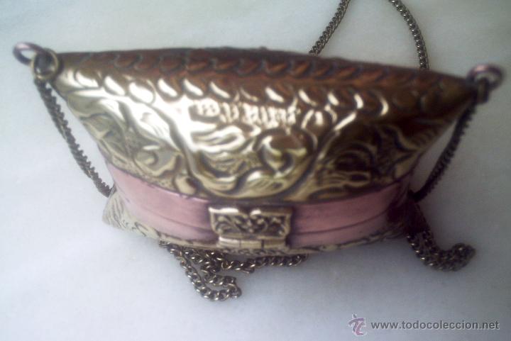 Segunda mano: BOLSO NEPAL&Iacute; DE LATON - Foto 5