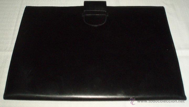 Segunda mano: cartera portadocumentos en piel negra - Foto 1