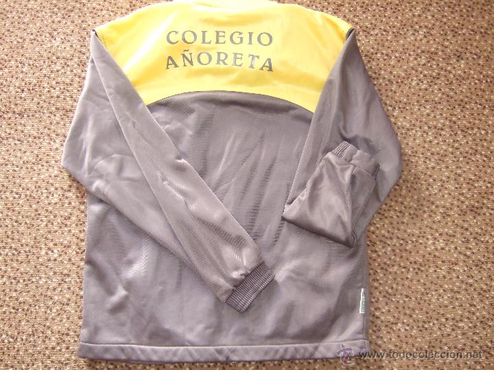 Segunda mano: CHAQUETA CHANDAL - Foto 2