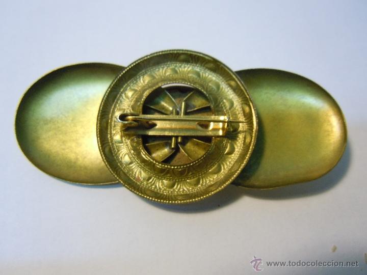 Segunda mano: BROCHE DE LATON A&Ntilde;OS 60 - Foto 3