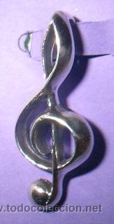 Segunda mano: colgante clave de sol en plata de ley - 3cms - Foto 1
