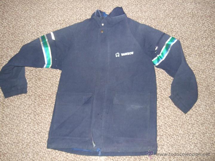 Segunda mano: CHAQUETA IMPERMEABLE - Foto 2