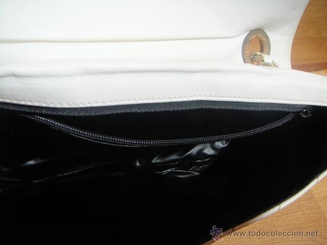 Segunda mano: bolso de charol tipico de los 70 - Foto 2
