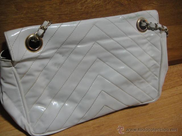 Segunda mano: bolso de charol tipico de los 70 - Foto 3