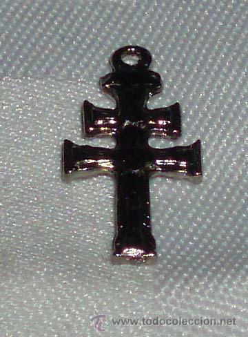 Segunda mano: cruz de caravaca en metal - Foto 1