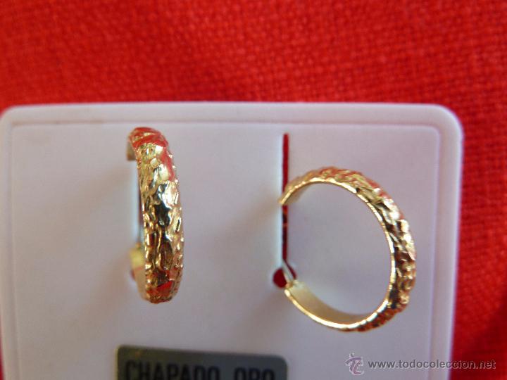 Segunda mano: PENDIENTES DE ARO CON GRABADO CHAPADOS EN ORO - Foto 3