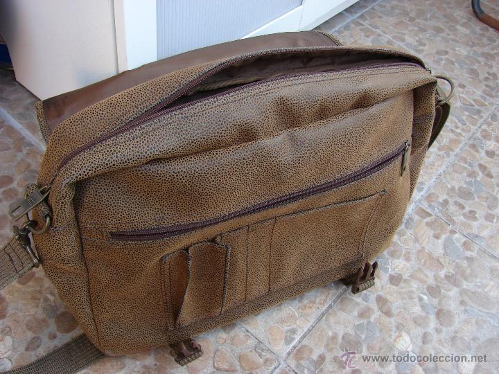 Segunda mano: BOLSO BANDOLERA CAMEL ACTIVE. MARRON - Foto 6