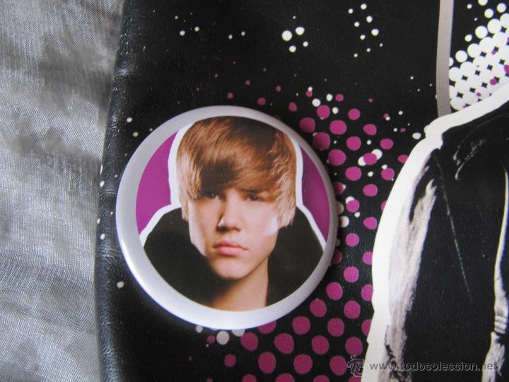 Segunda mano: BOLSO DE JUSTIN BIEBER CON CHAPA - Foto 3