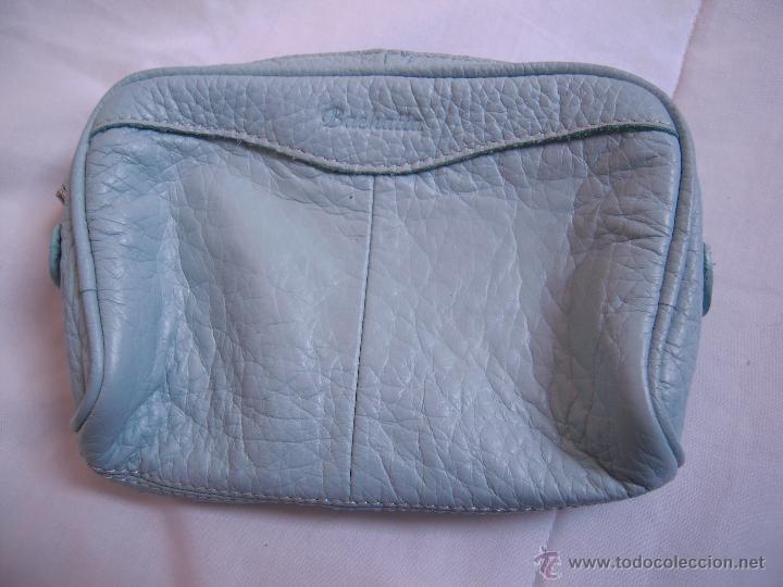 Segunda mano: Peque&ntilde;o neceser azul - Foto 1
