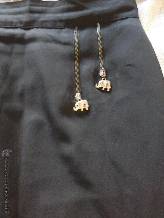 Segunda mano: Falda negra detalles de elefantes - Foto 1