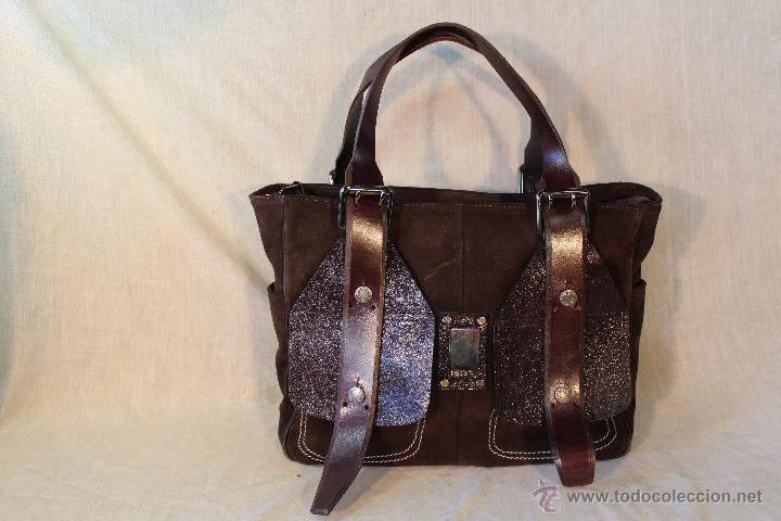 Segunda mano: BOLSO EN PIEL MACHINE BY BASICO - Foto 3