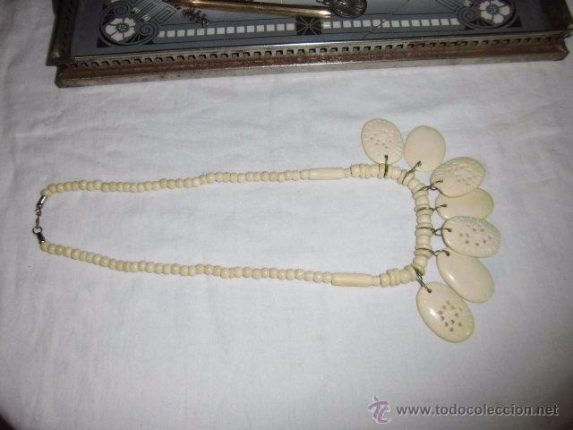 Segunda mano: BONITO COLLAR DE HUESO - Foto 1
