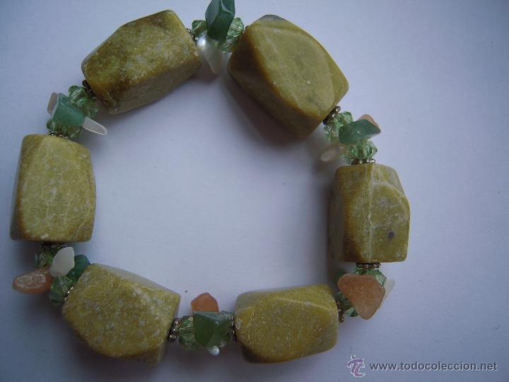 Segunda mano: Conjunto pulsera y pendientes verdes - Foto 3