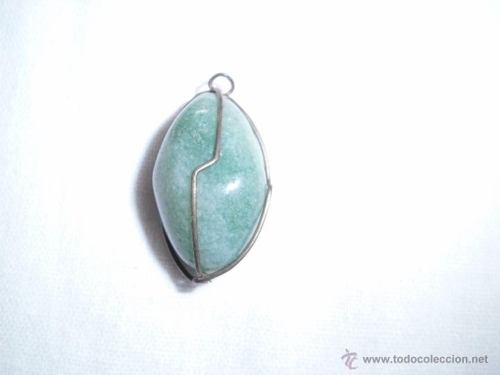 Segunda mano: COLGANTE PLATA Y PIEDRA VERDE - Foto 1