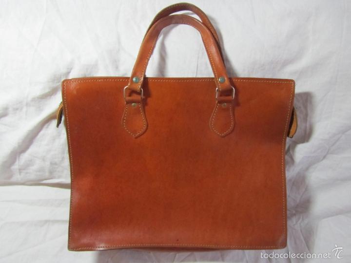 Segunda mano: Cartera de cuero con asas - Foto 7