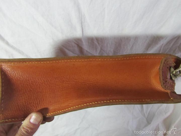 Segunda mano: Cartera de cuero con asas - Foto 13