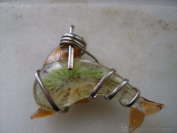 Segunda mano: **BONITO COLGANTEDE CRISTAL EN FORMA DE PEZ(5,5 cm) - Foto 2