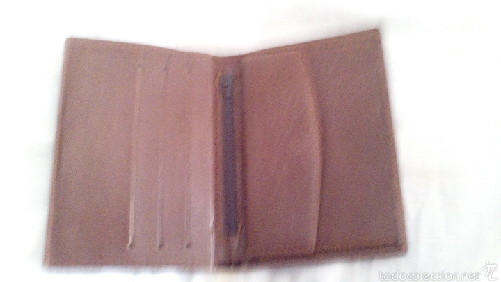 Segunda mano: BILLETERA PIEL MARR&Oacute;N - Foto 2