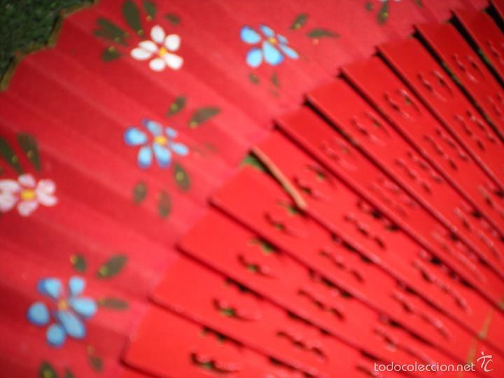 Segunda mano: ABANICO COLOR ROJO - Foto 2