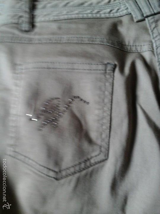 Segunda mano: Con brilllantes de detalle enlos bolsillos - Foto 2