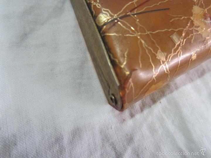Segunda mano: Peque&ntilde;o bolso de pl&aacute;stico y metal - Foto 9