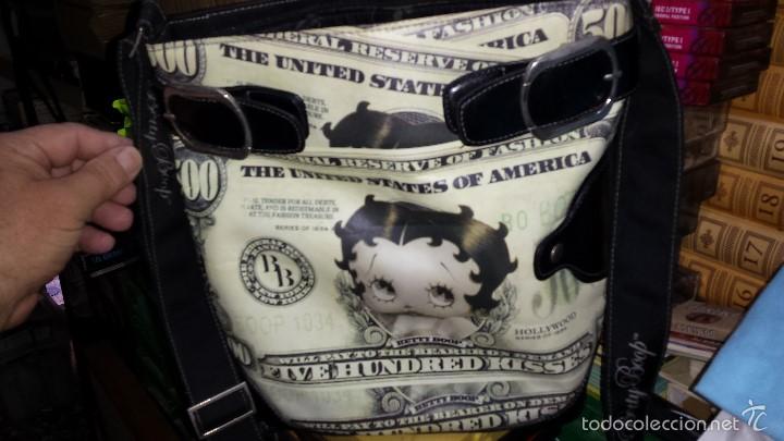 Segunda mano: BOLSO BETTY BOOP DE KARACTER - Foto 4