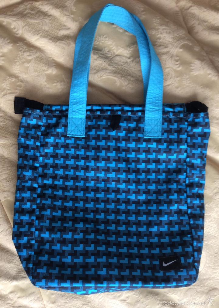 Segunda mano: BOLSO, BOLSA  NIKE CON MONEDERO - Foto 4