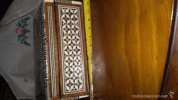Segunda mano: Joyero madera caja antiguo - Foto 2