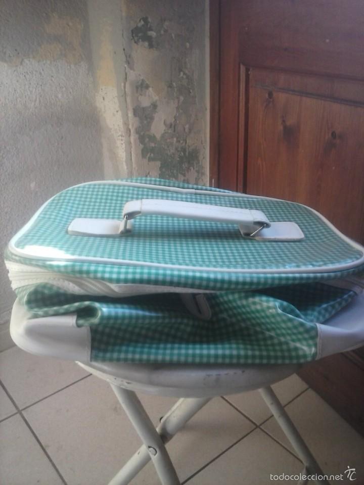 Segunda mano: 2 NECESER CLINIQUE . - Foto 2