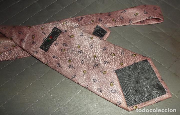 Segunda mano: corbata de seda natural italiana  Uomo Seta - Foto 2