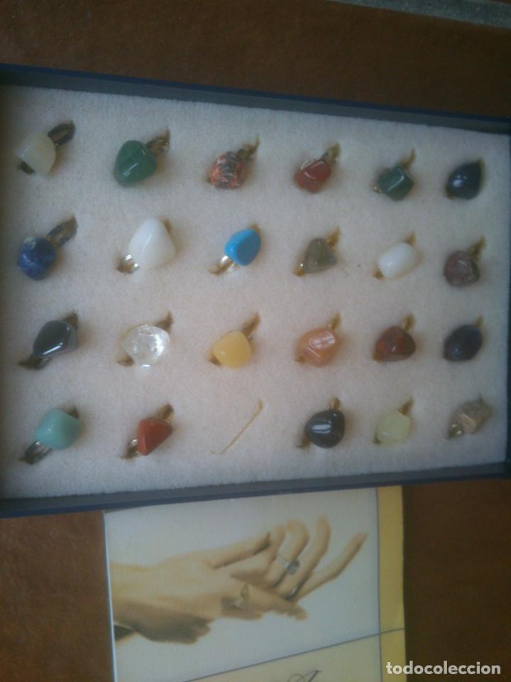 Segunda mano: ANILLOS DE GEMAS COLECCION - Foto 2