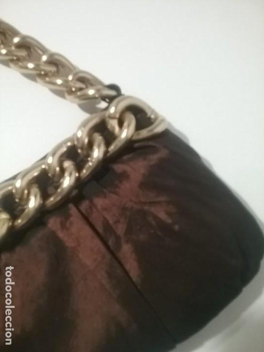 Segunda mano: Bolso de mano en raso tornasolado - Foto 3