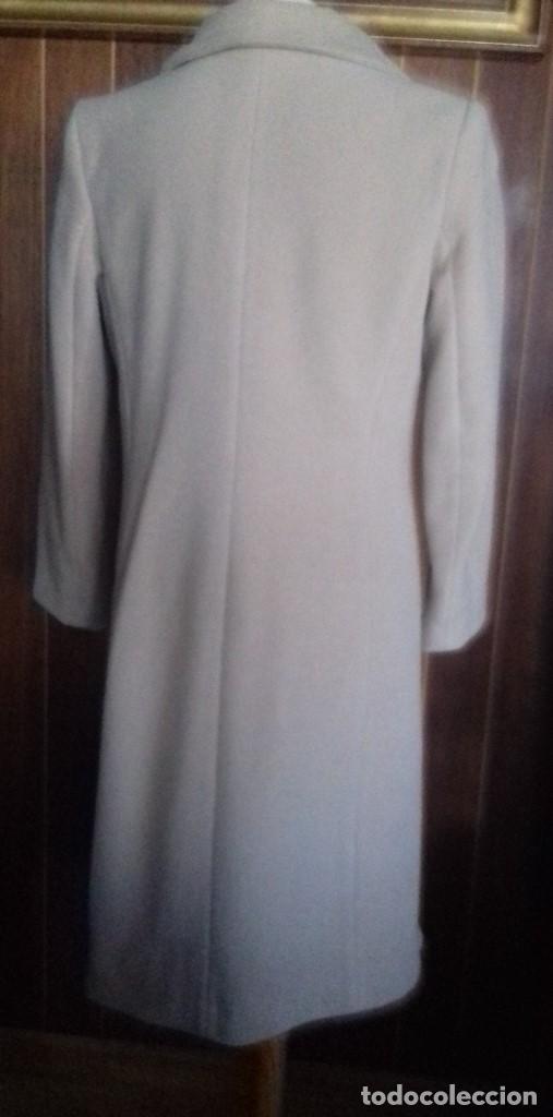 Segunda mano: ABRIGO COLOR CAMEL, . TALLA 38. - Foto 3