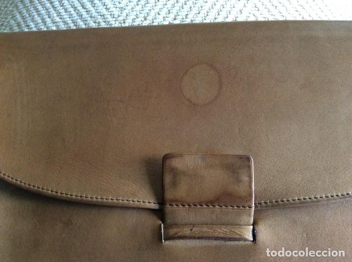 Segunda mano: Loewe cartera portadocumentos piel - Foto 3