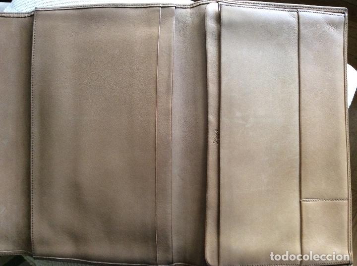 Segunda mano: Loewe cartera portadocumentos piel - Foto 9