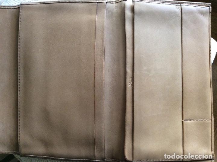 Segunda mano: Loewe cartera portadocumentos piel - Foto 10
