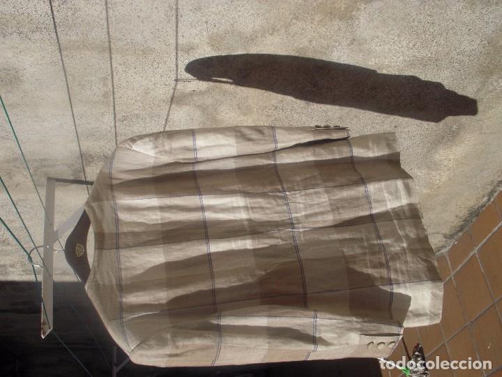 Segunda mano: chaqueta hilo de calidad - Foto 4
