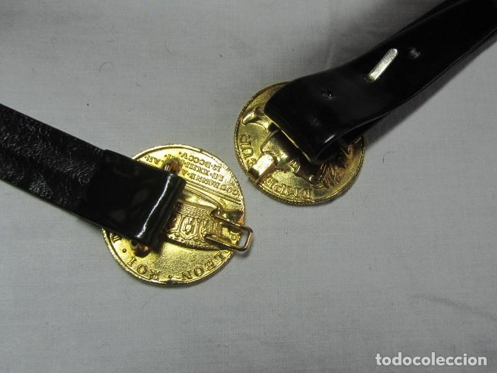 Segunda mano: Cintur&oacute;n de charol con cierre de monedas doradas Napole&oacute;n - Foto 7