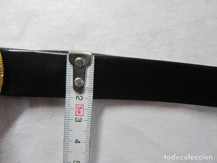 Segunda mano: Cintur&oacute;n de charol con cierre de monedas doradas Napole&oacute;n - Foto 10