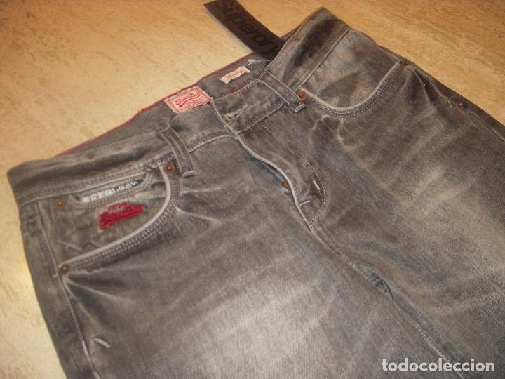 Segunda mano: Pantal&oacute;n SUPERDRY, sin estrenar - Foto 9