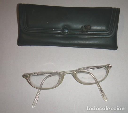 Segunda mano: Gafa en su funda, Metro II - Foto 1