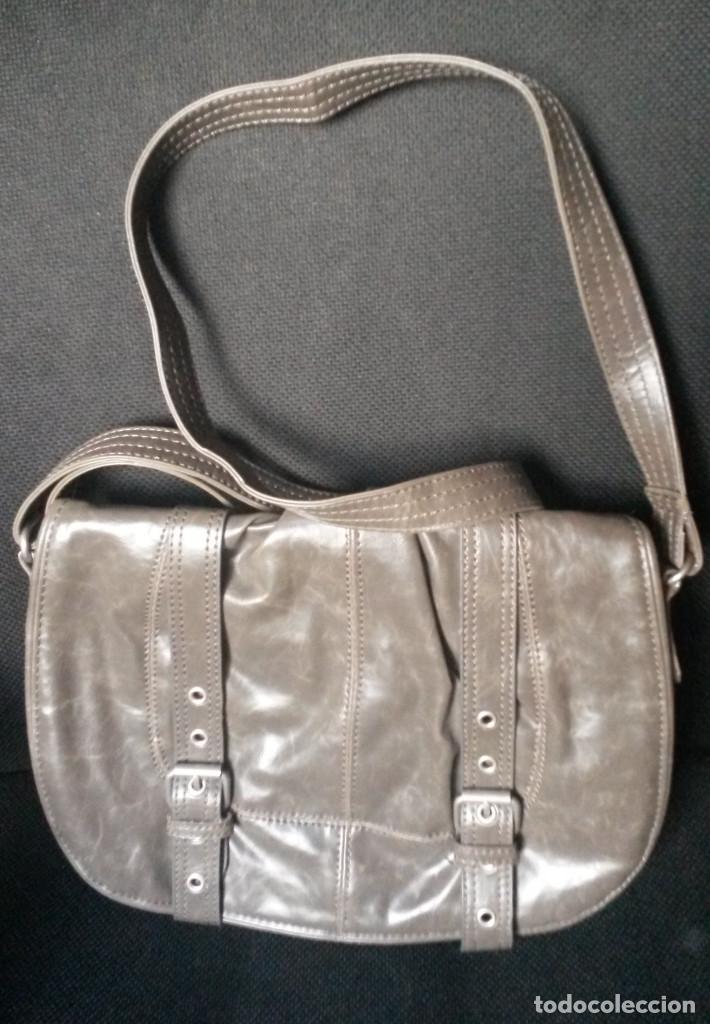 Segunda mano: BOLSO GRIS - Foto 1